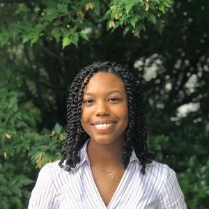 Meet your Posher, Monica